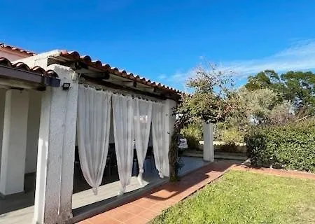 Casa Bougainvillea San Teodoro (Sardinia)